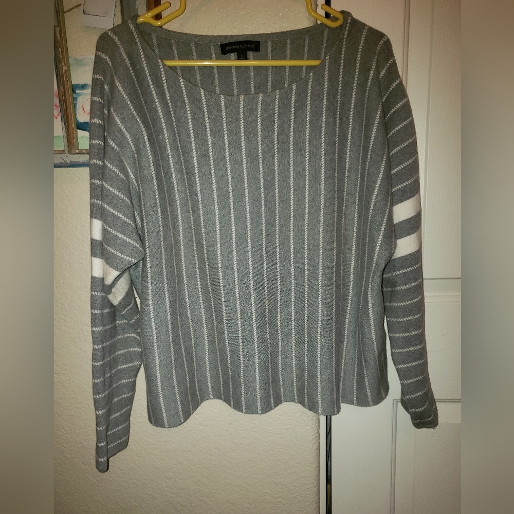 Thick long sleeve banana Republic